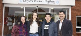 Familie Kola aus Albanien in Haffkrug